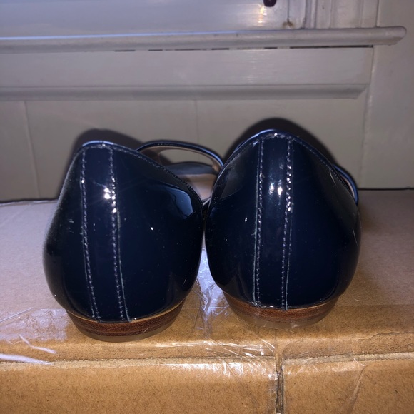 NWT Talbots Patrice Navy Leather Flats, Size 8.5 - Picture 4 of 8